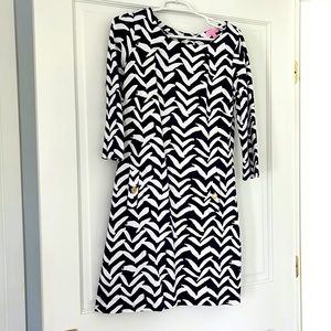 Lily Pulitzer 3/4 length sleeve cotton navy and white dress with gold detailing